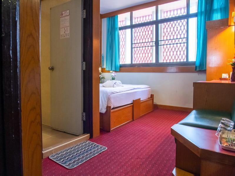 Siri Hotel Nakhonratchasima Екстериор снимка