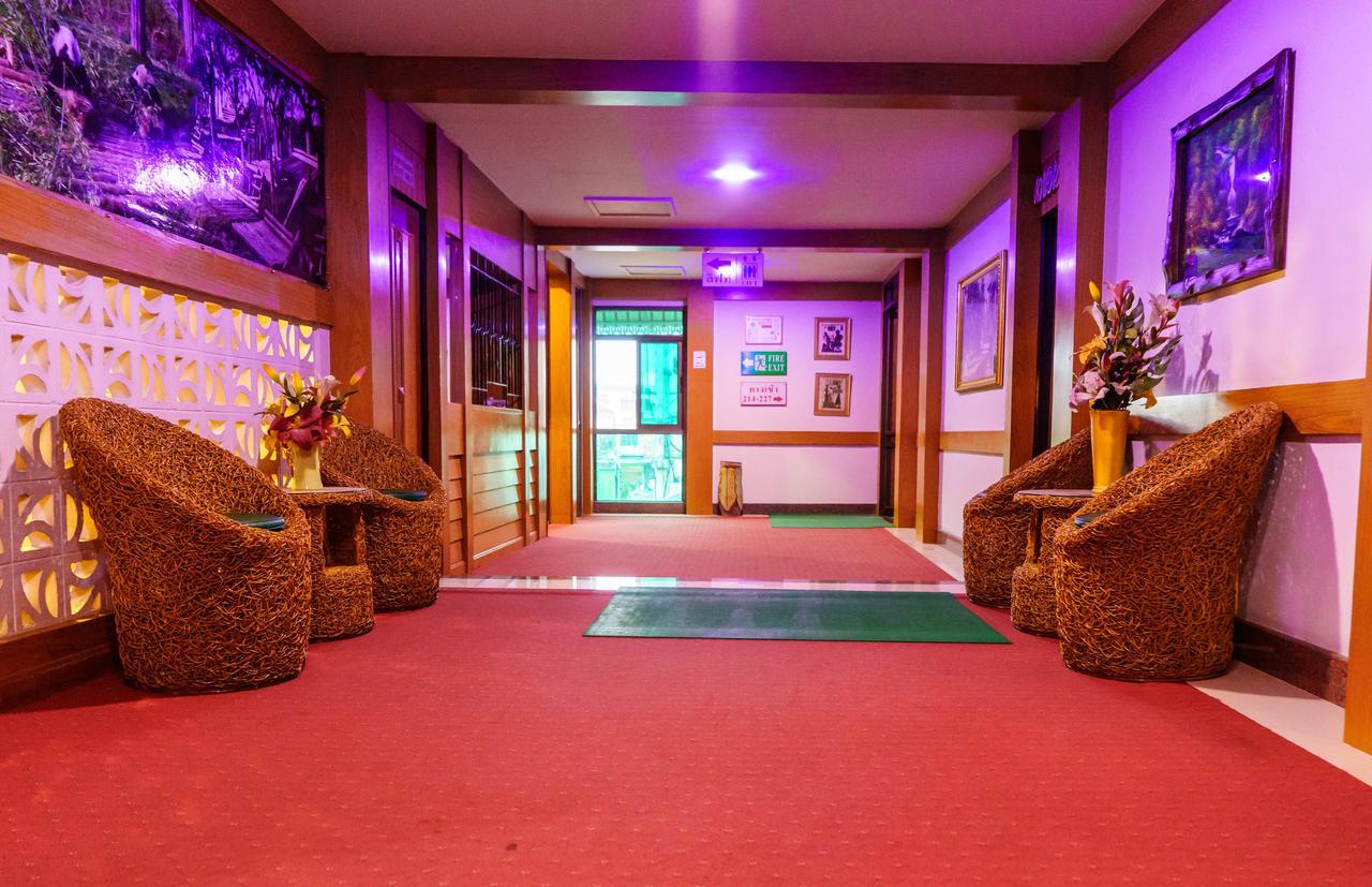 Siri Hotel Nakhonratchasima Екстериор снимка