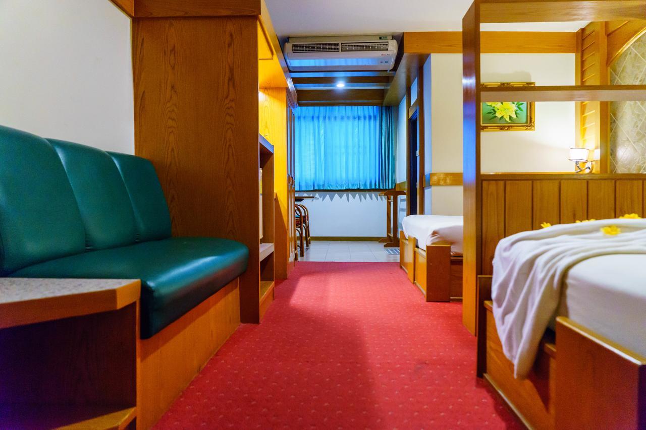 Siri Hotel Nakhonratchasima Екстериор снимка