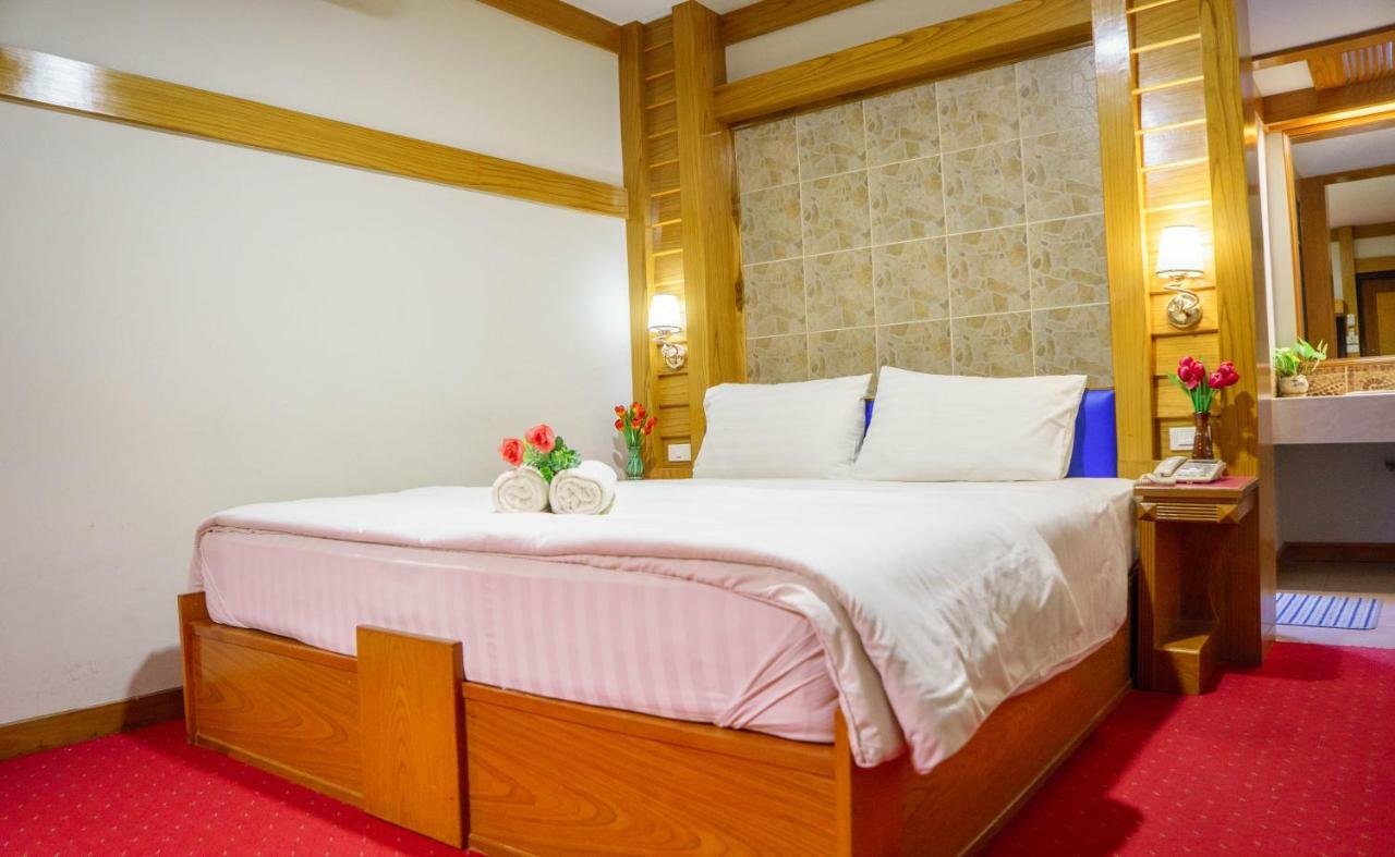 Siri Hotel Nakhonratchasima Екстериор снимка